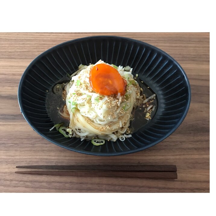 素麺、冷麦で卵黄の醤油漬け乗っけそうめん◎